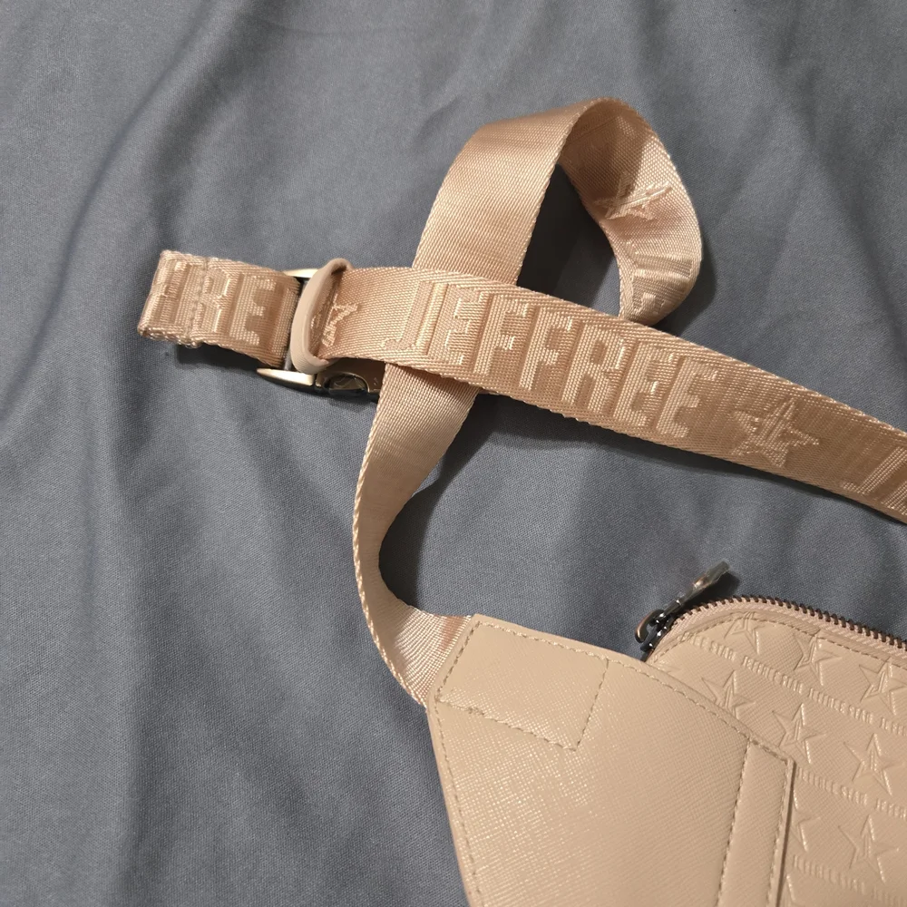 Jeffree Star Fanny Pack Bag Nude/blush Cross Body Bag New Belt Bag Buckle Clasp